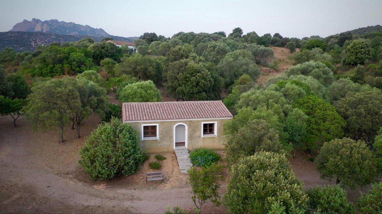 Li Paduleddi Country Guest House Olbia Exterior photo