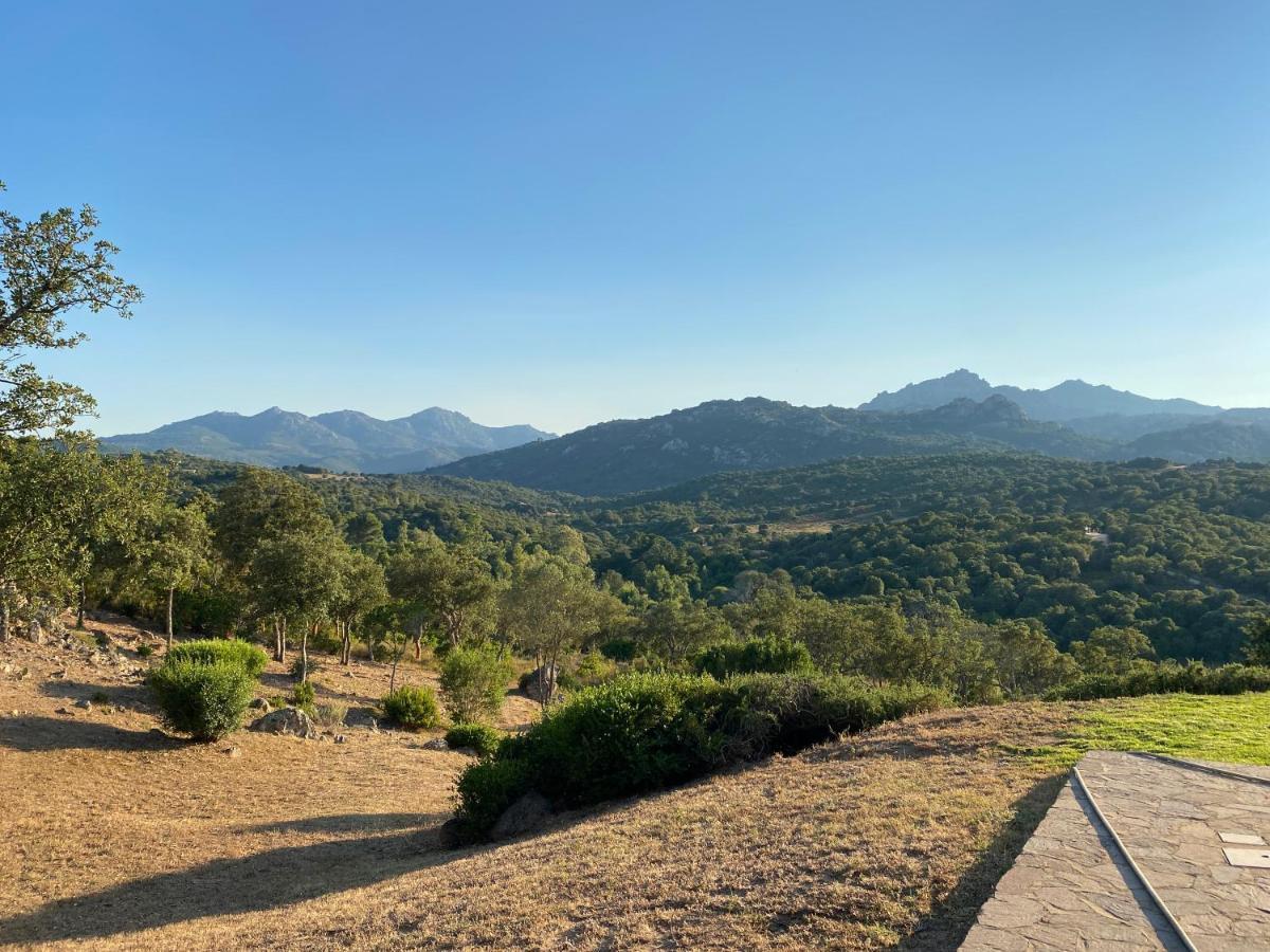 Li Paduleddi Country Guest House Olbia Exterior photo